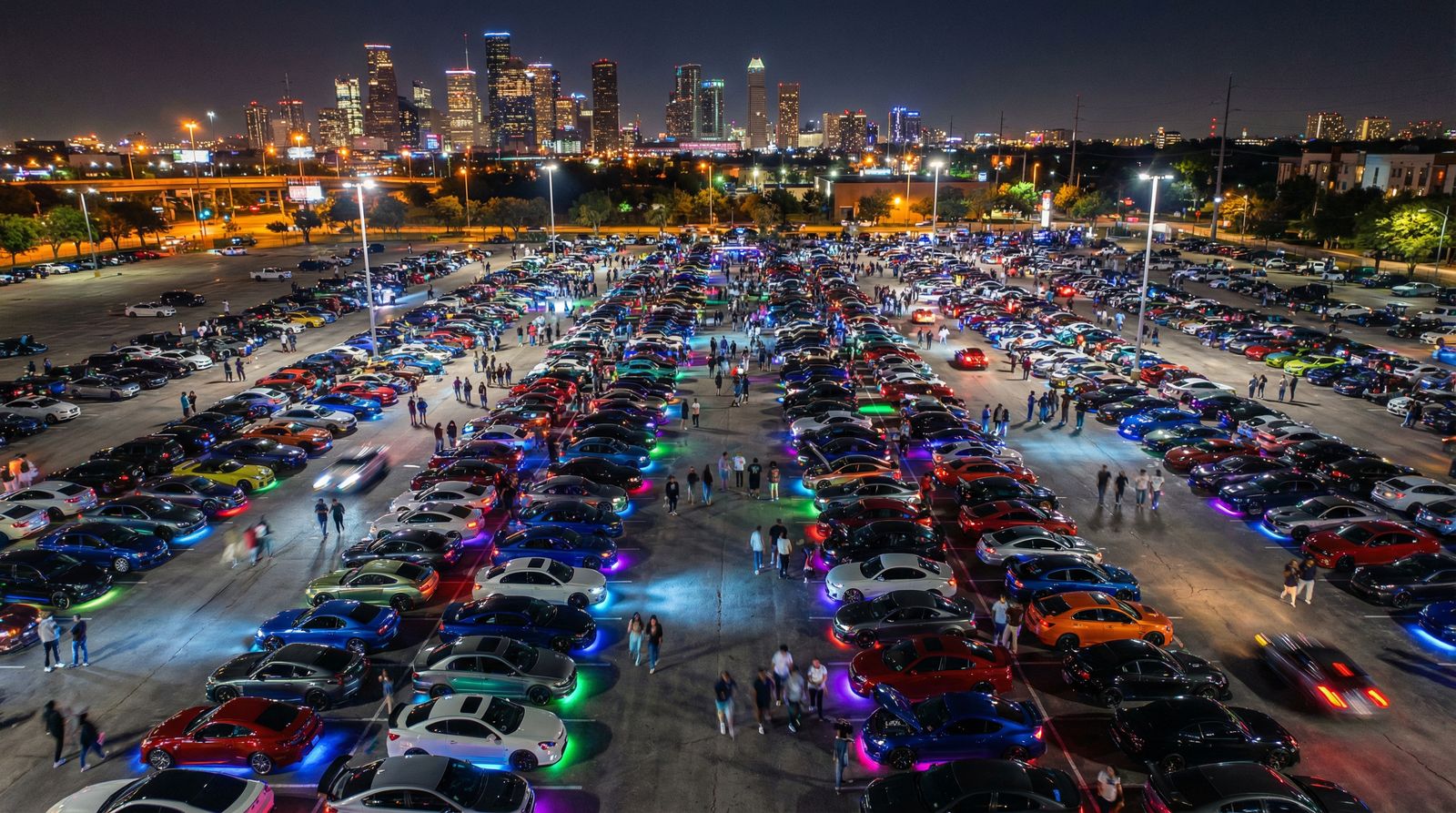 大象传媒梦想与远方汽车视频展示